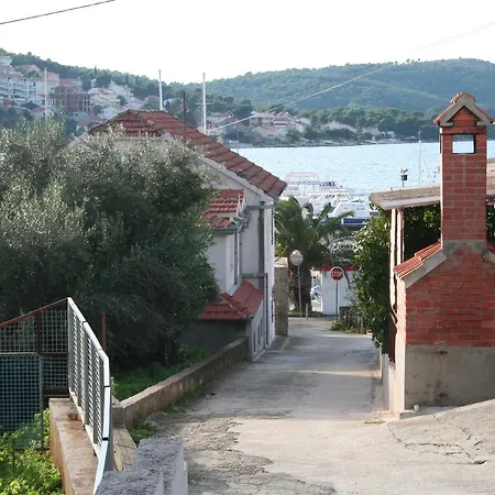 Nike アパート