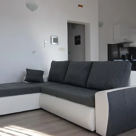 Nike Apartmán *